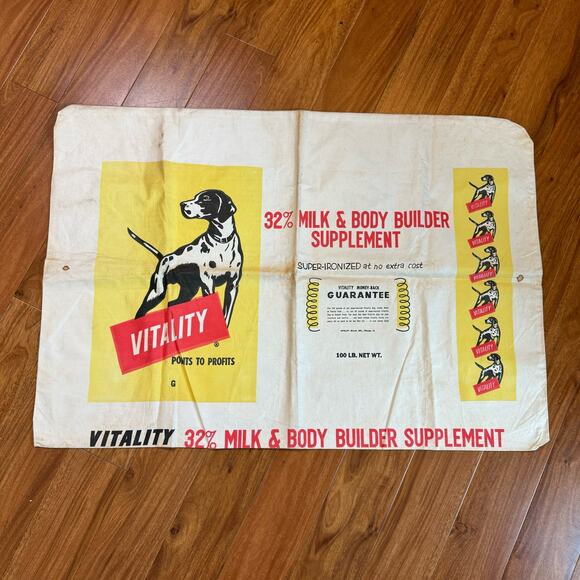 1950s Vitality Chicago Illinois 100 lbs Cattle feed bag canvas advertising decor - Picture 1 of 12